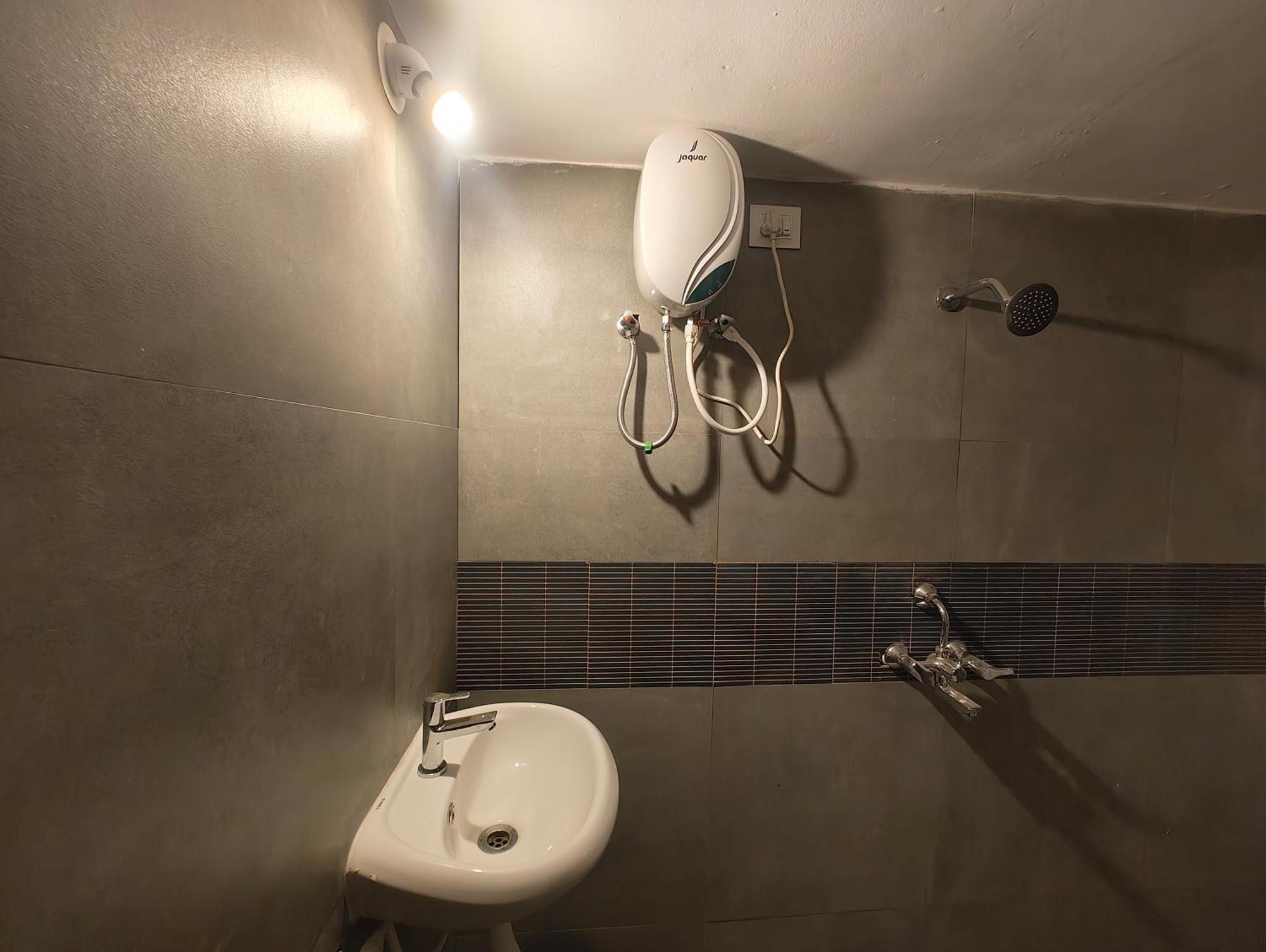 Hot - House Of Travellers, Vagator Hostel Εξωτερικό φωτογραφία