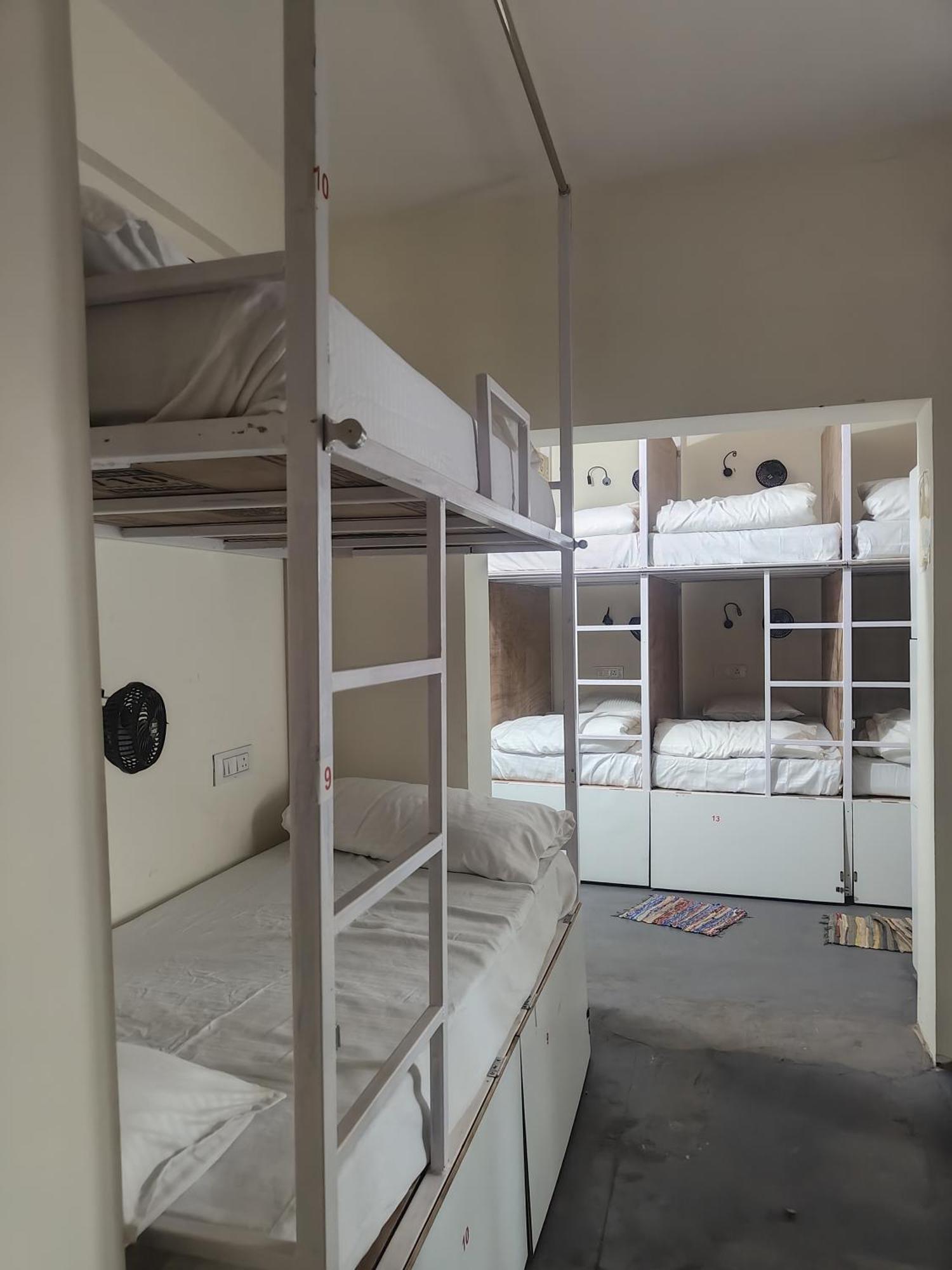 Hot - House Of Travellers, Vagator Hostel Δωμάτιο φωτογραφία