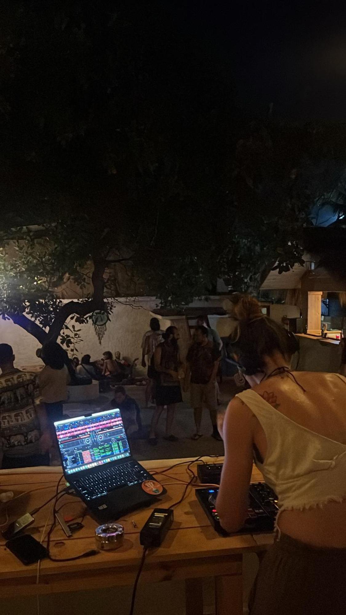 Hot - House Of Travellers, Vagator Hostel Εξωτερικό φωτογραφία